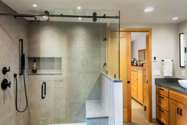 C01105_WL_bathroom_005
